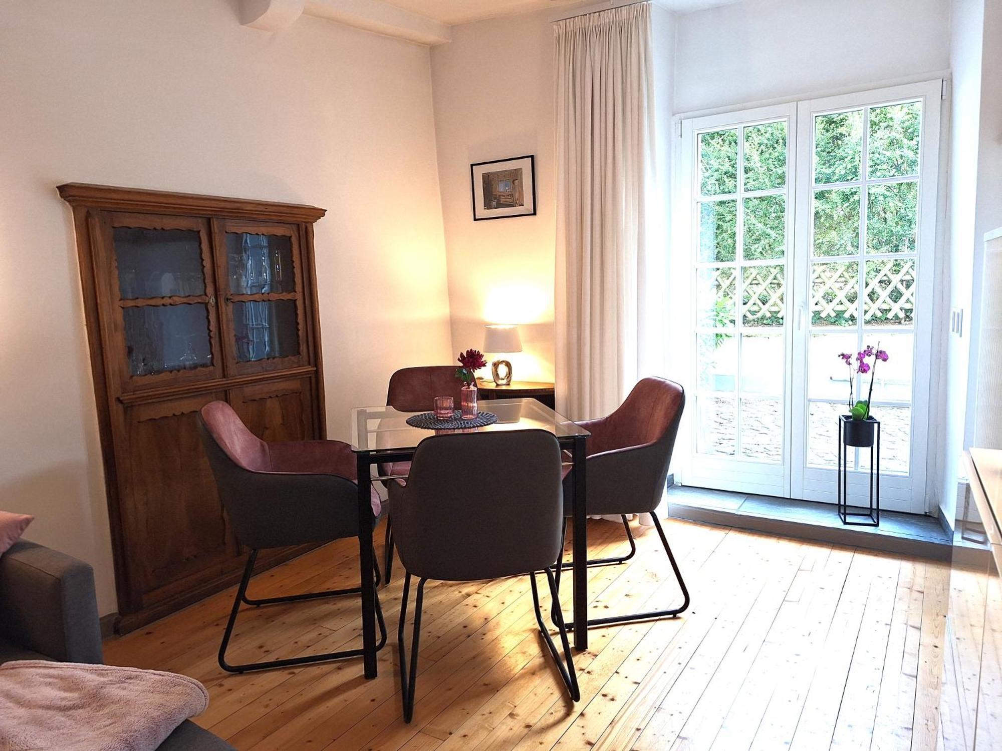 Moselperle- Urlaub Im Historischen Fachwerkhaeuschen Apartment Bullay Exterior foto